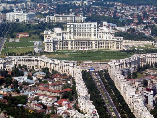 БУКУРЕЩ - СПА ЦЕНТЪР ТЕРМЕ - 'ТРОПИЧЕСКИ РАЙ НА БАЛКАНИТЕ'