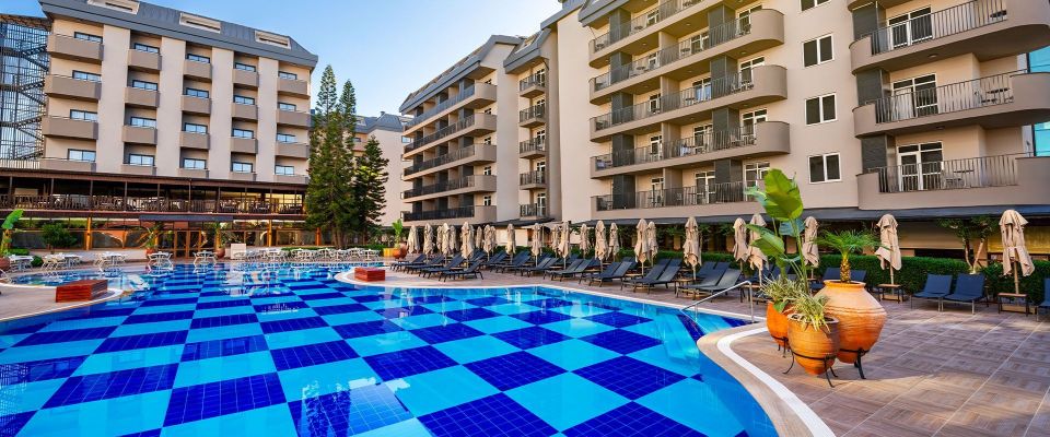 KAIA CORACESIUM (EX.VILLA SUNFLOWER BEACH HOTEL)